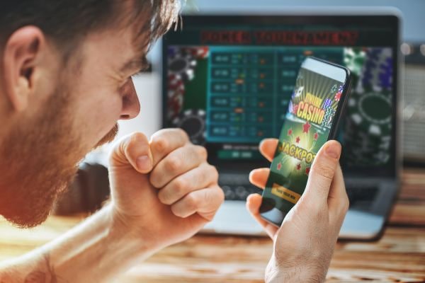 mmkbuma မြန်မာနိုင်ငံ Online Gaming Platform ဝန်ဆောင်မှုမြင်ကွင်း